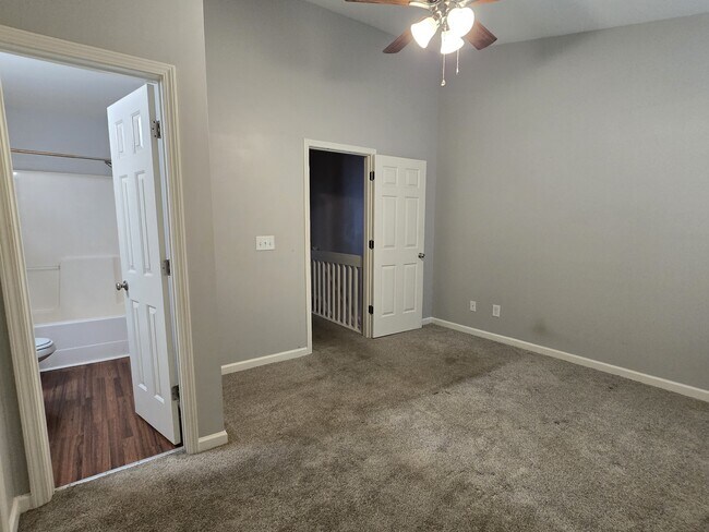 Building Photo - 608 Grasswren Way