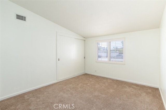 Building Photo - 1704 Labrador Dr