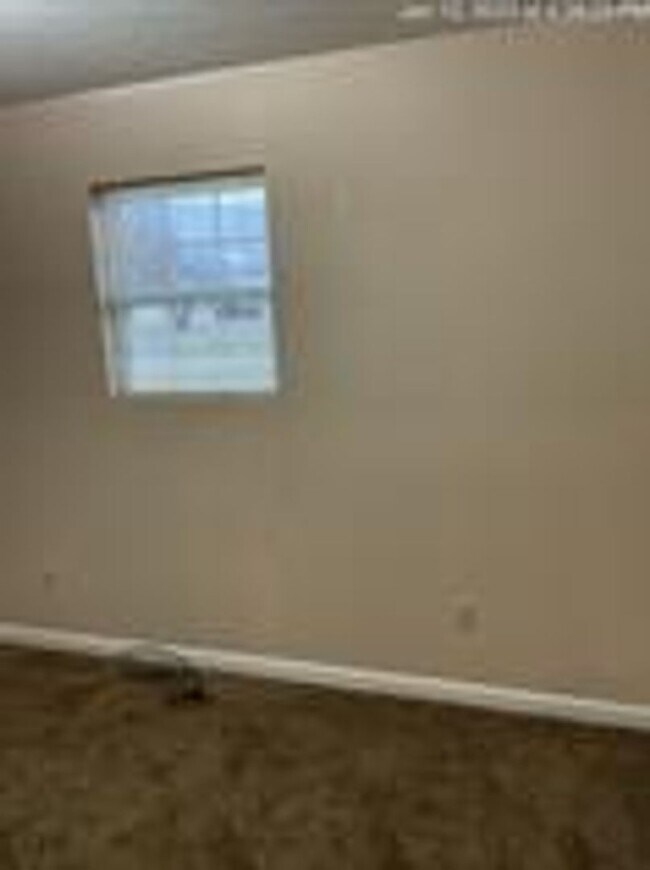 Building Photo - 109 Midnight Dr