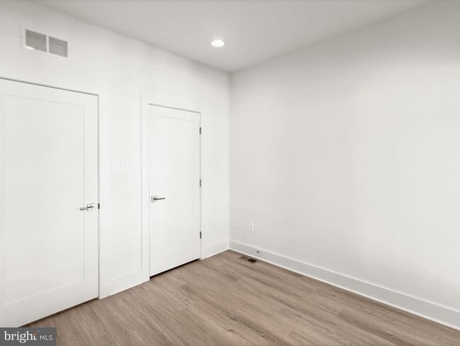 Building Photo - 14920 Dispatch St