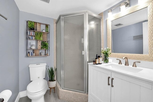 Building Photo - 9355 SW 8th St