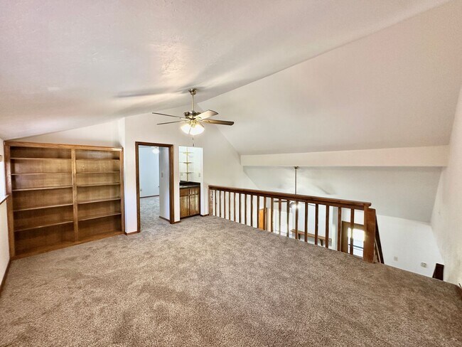 Building Photo - 2502 NE Kingsbriar Pl