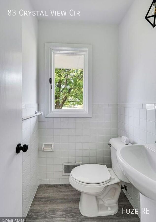Building Photo - 83 Crystal View Cir