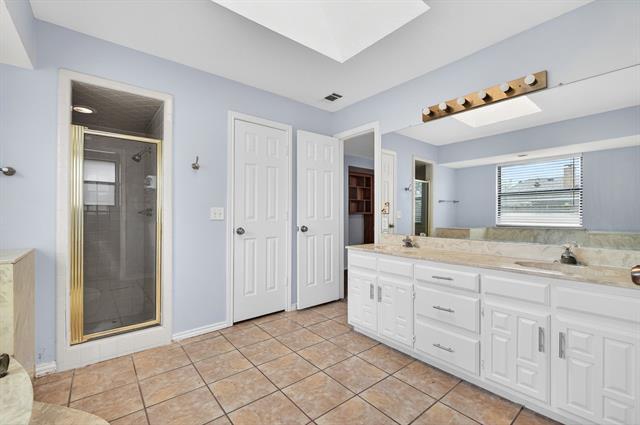 Building Photo - 918 Green Brook Dr