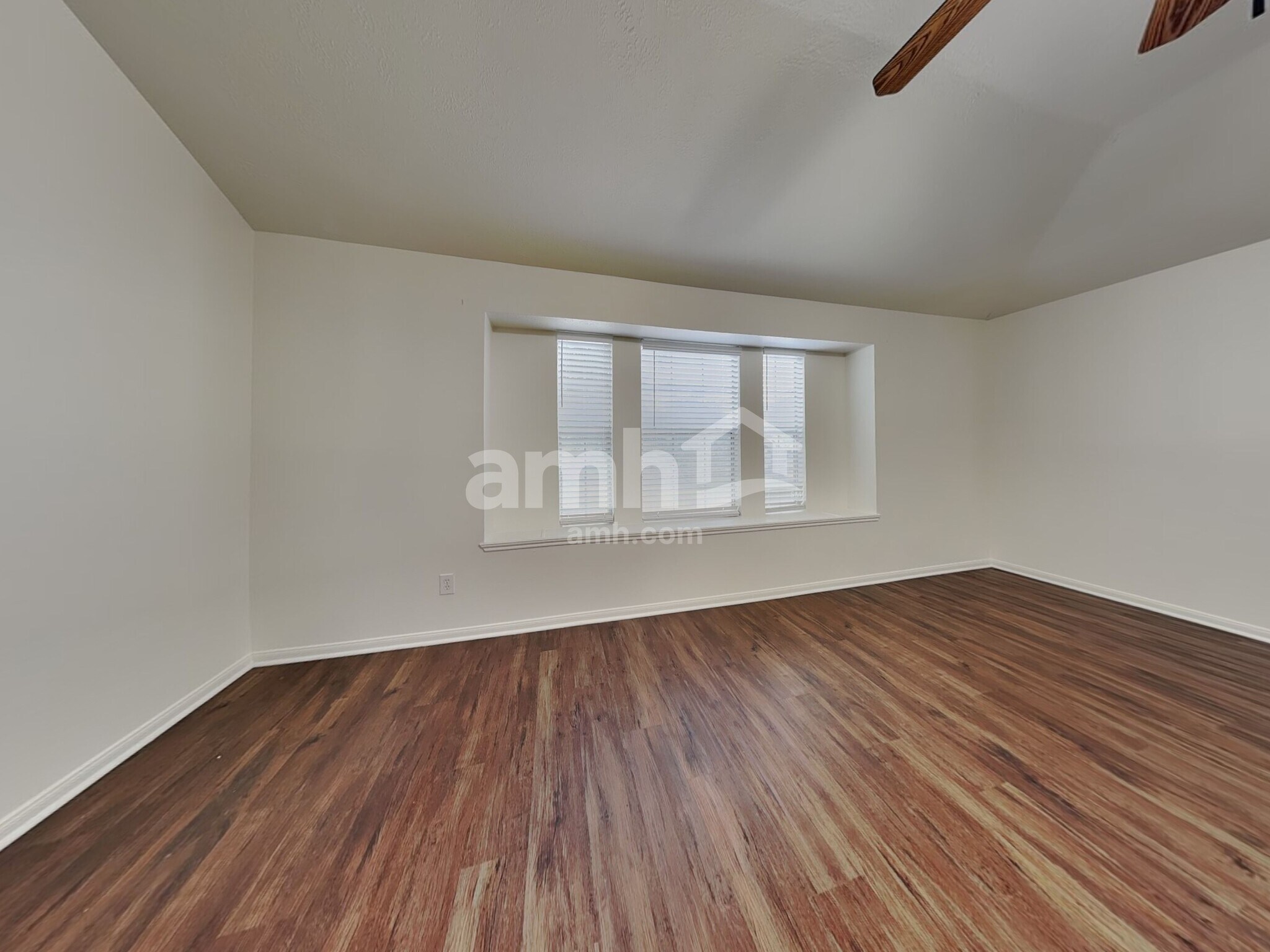 Building Photo - 31106 Perlican Dr