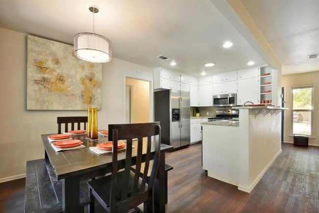 Building Photo - 8432 Bangor Bend