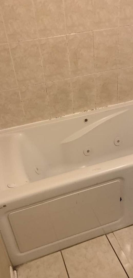 Building Photo - Your Search For A Condo Ends Here!!!!!!!!