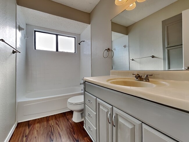 Building Photo - 519 Thomas Trail
