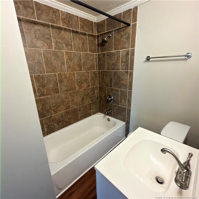 Building Photo - 216 Sedberry St