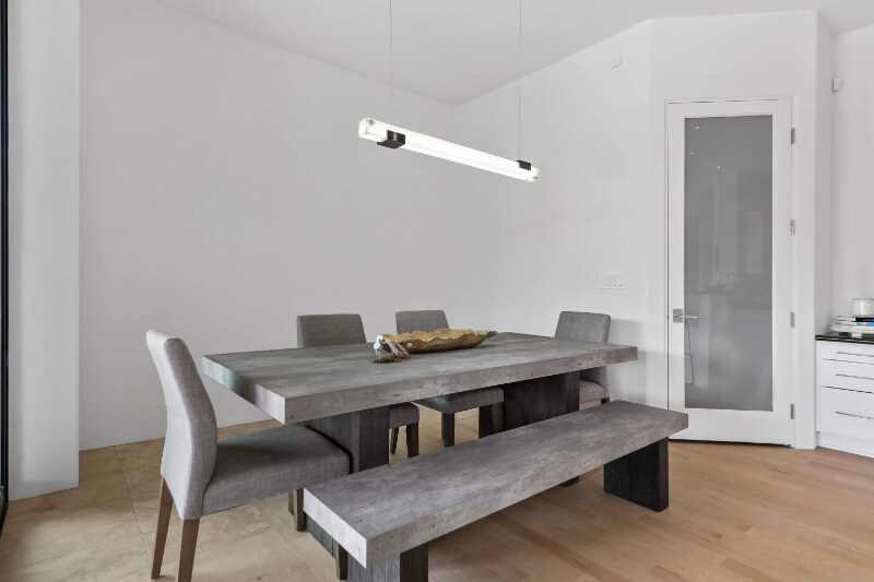 Building Photo - 50070 Vía De Moda