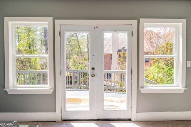 Building Photo - 1433 Merriman Ln NE