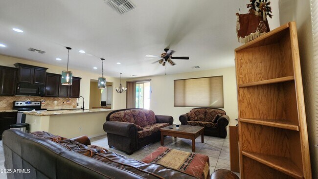 Building Photo - 21341 N Liles Ln