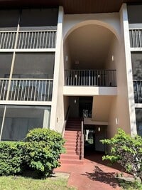 Building Photo - 206 Foxtail Dr