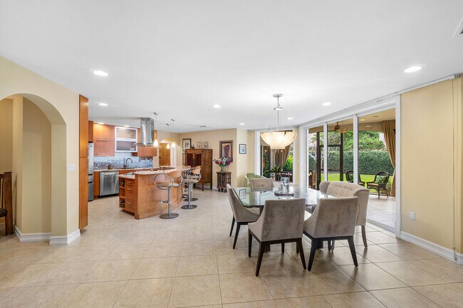 Building Photo - 3509 NW 26th Ct