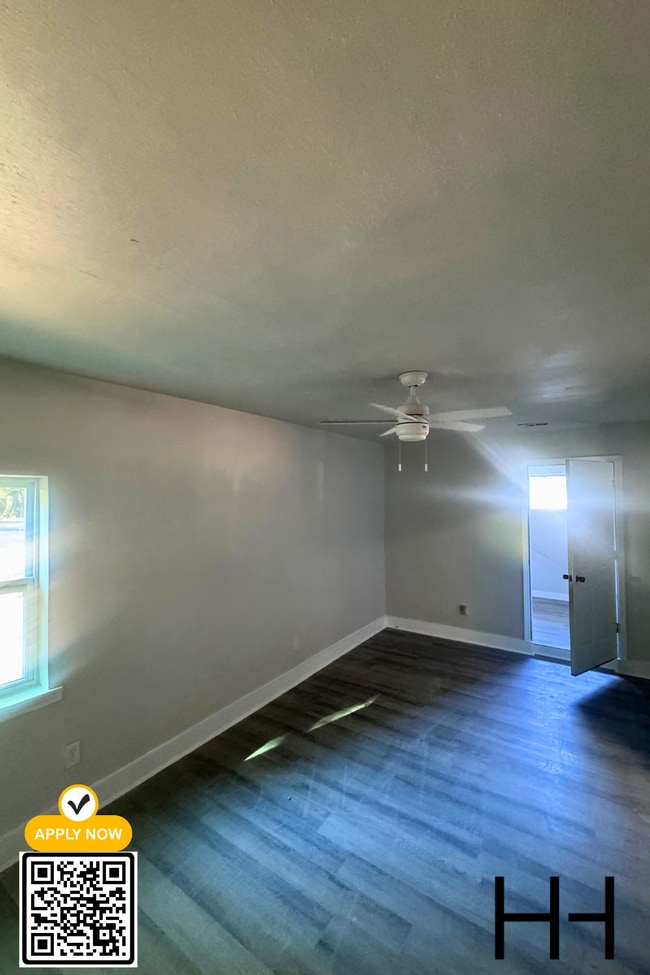 Building Photo - 132 Frances St