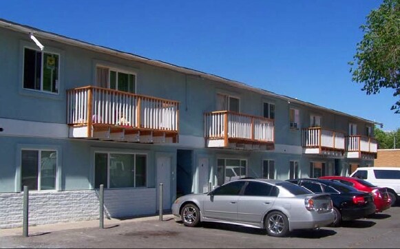 Building Photo - 2300 N Carson St