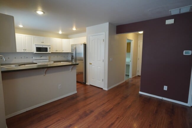 Building Photo - 4764 N Eugene St