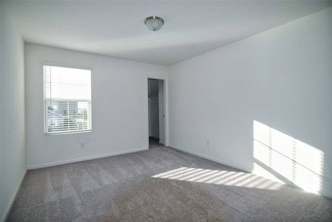 Building Photo - 1052 Water Oak Ln