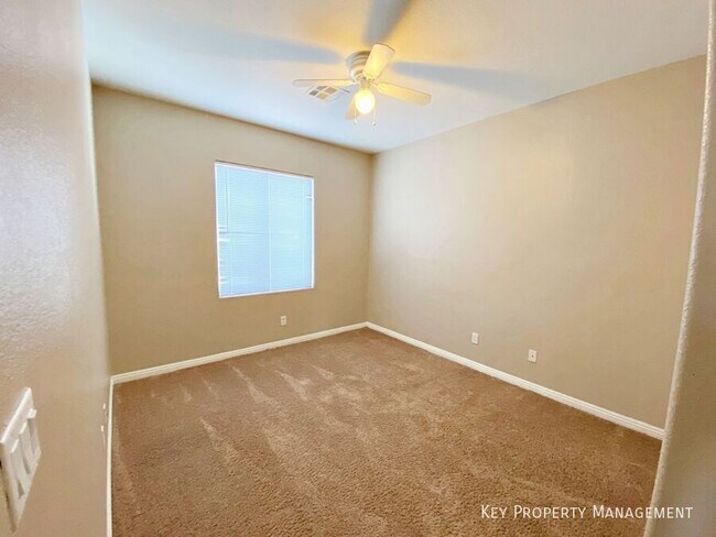 Building Photo - 9057 Spinning Wheel Ave