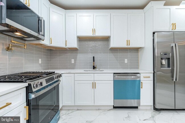 Building Photo - 6634 Musgrave St