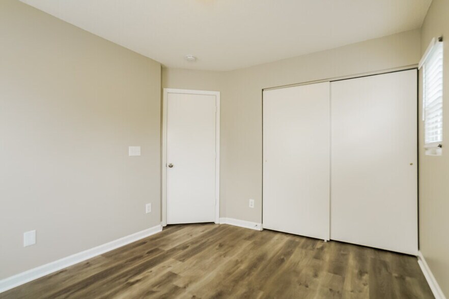 Building Photo - 3752 Tryon Ridge Dr