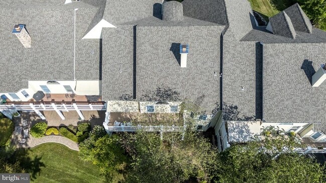 Building Photo - 5812 Hickory Hollow Ln