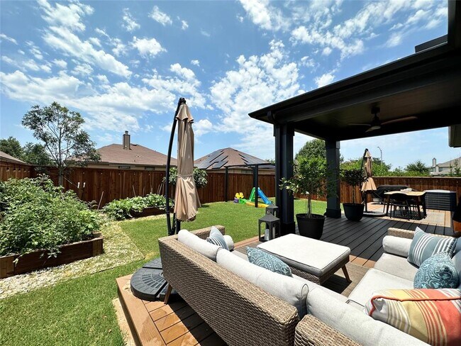 Building Photo - 8604 Capitol View Dr