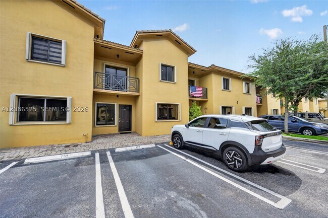 Building Photo - 11115 W Okeechobee Rd