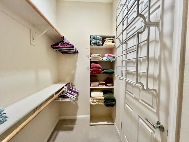 Building Photo - 40759 Calle Guapo