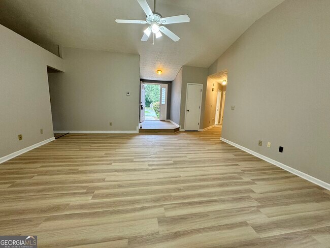 Building Photo - 125 Colony Run
