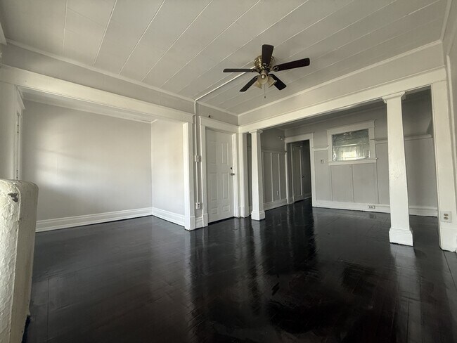 Building Photo - 484 Washington Ave