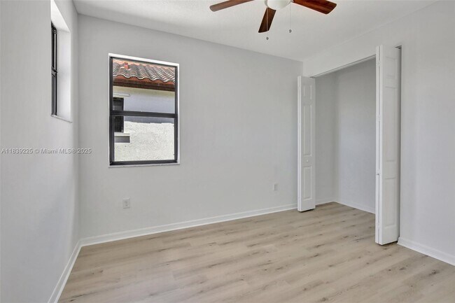 Building Photo - 9135 SW 36th Mnr