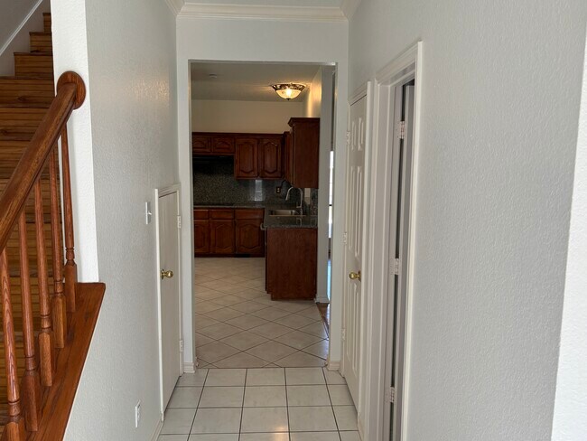 Building Photo - 514 Big Oak Ct