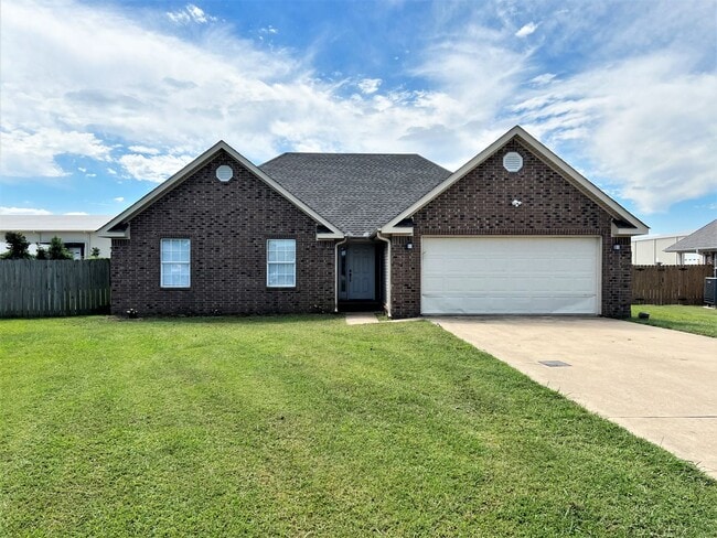 Primary Photo - 3 Bedroom, 2 Bath Home in Valley View with...