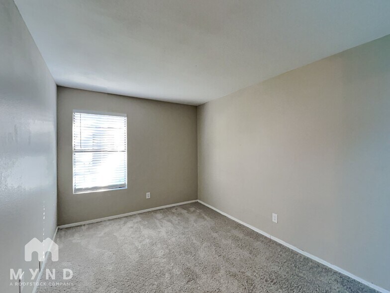 Building Photo - 19826 N 46th Dr