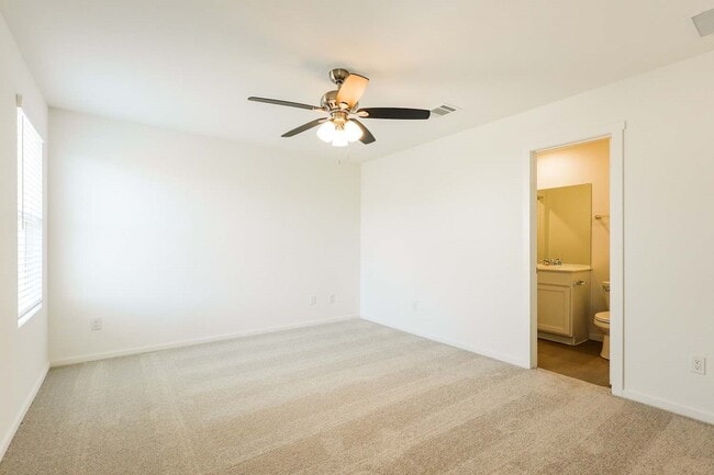 Building Photo - 3728 Axis Hl St