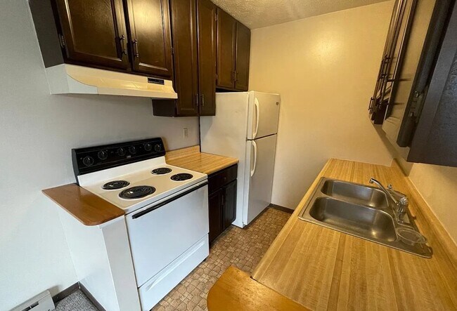 Building Photo - Wabash Shores Apartments