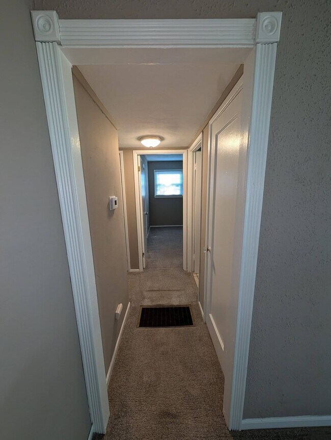 Building Photo - 5373 Pickford Dr