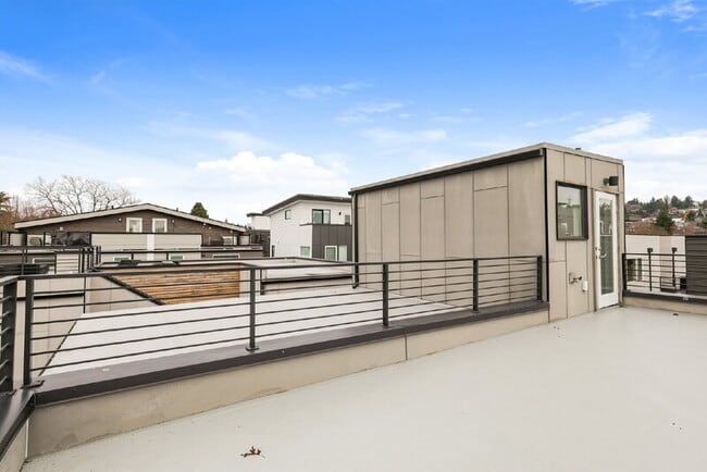 Building Photo - 824 NW 53rd St