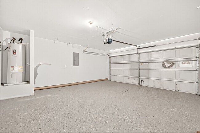 Building Photo - 2030 Stonework Ln