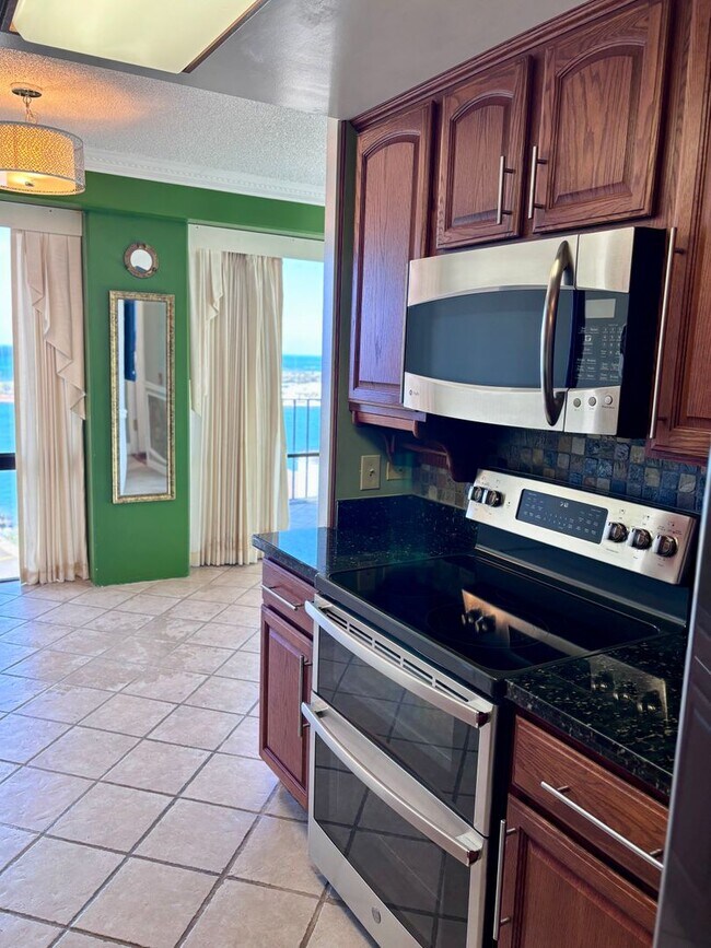 Building Photo - Available Now | 2 Bedroom, 2 bathroom, 1 a...