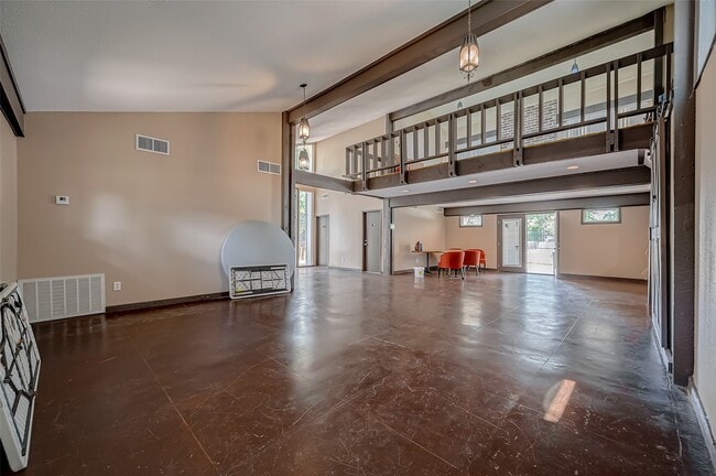 Building Photo - 12042 Mighty Oak Dr