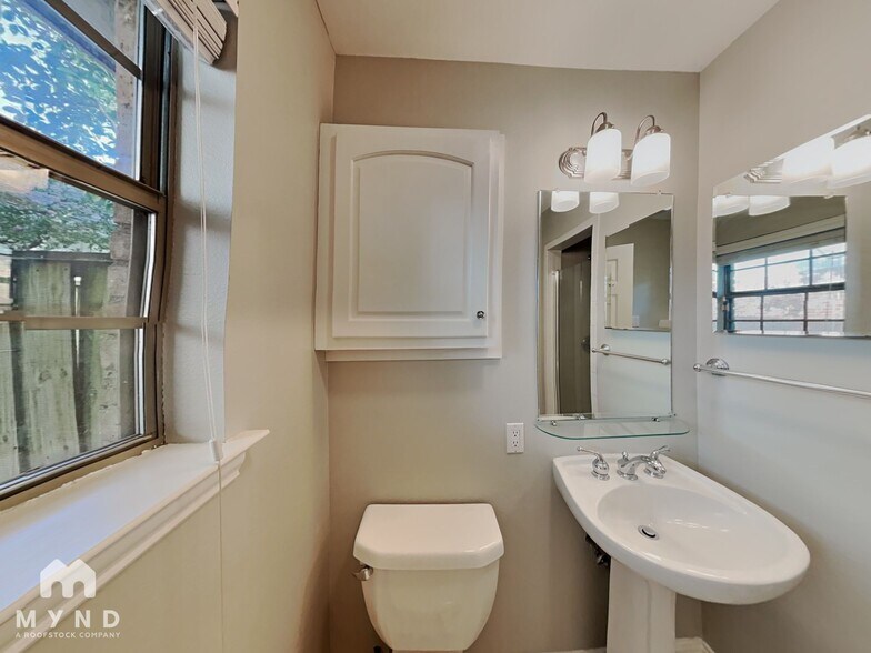 Building Photo - 525 Copper Ridge Dr