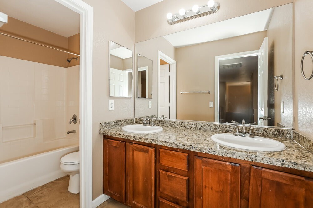 Building Photo - 5523 Amy Lynn St