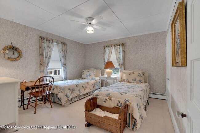 Building Photo - 683 Main Ave