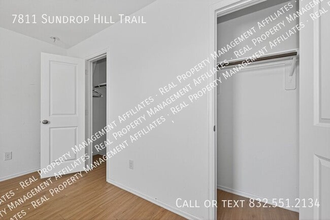 Building Photo - 7811 Sundrop Hl Trl