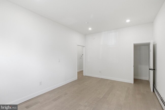 Building Photo - 935 Passyunk Ave