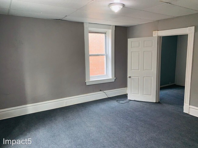 Primary Photo - 3 br, 1 bath House - 3325 Itaska Street