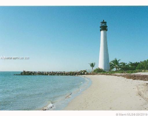 Building Photo - 201 Crandon Blvd