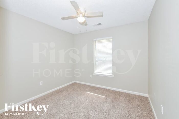 Building Photo - 9194 Conrad Dr